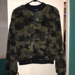 Awesome fuzzy camo bomber jacket